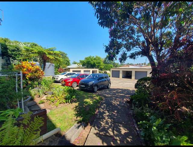 3 BEDROOM APARTMENT FOR SALE IN MANABA BEACH